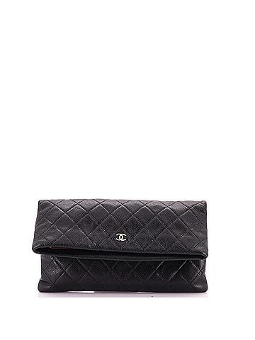 Chanel Beauty CC Clutch Quilted Caviar (view 1)