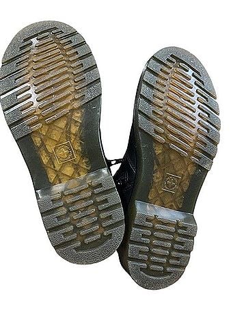 Dr. Martens 2976 Chelsea Boot Boots (view 2)