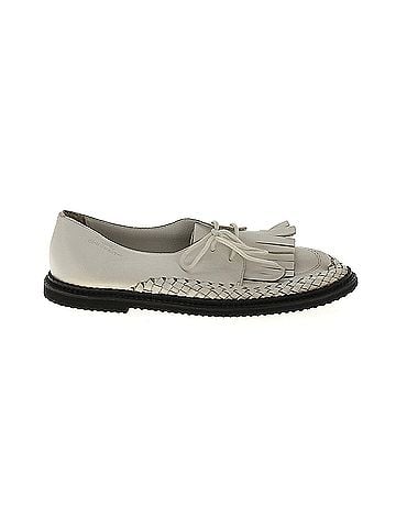 Esprit Esprit Flats (view 1)