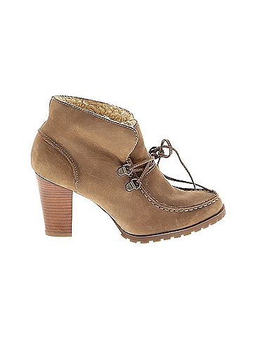 Audrey Brooke Audrey Brooke Ankle Boots (view 1)