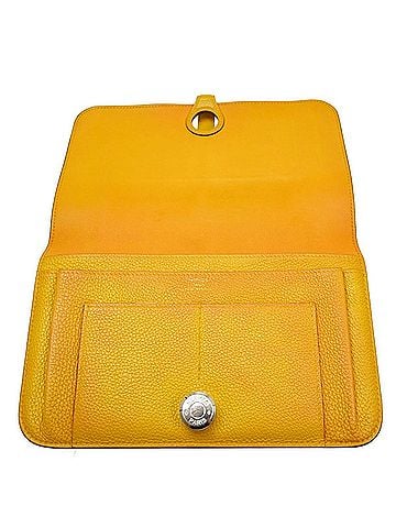 Hermès Dogon Duo Combined Leather Yellow Leather Wallets Accessory (view 2)