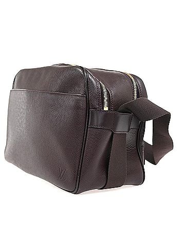 Louis Vuitton Reporter Taiga Leather Brown Leather Shoulder Bag Bag (view 2)