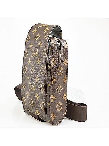 Louis Vuitton Geronimos Monogram Brown Canvas Clutche &amp; Pouche Bag (view 2)