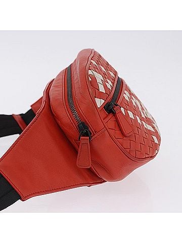 Bottega Veneta Light Waist Intrecciato Leather Red Leather Clutche &amp; Pouche Bag (view 2)