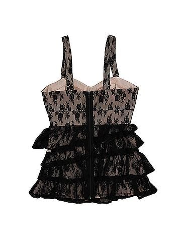 Twenty One Sleeveless Top (view 2)