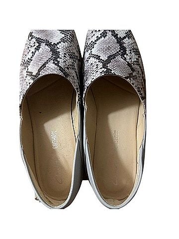 Clarks Pure Tone Flats (view 1)