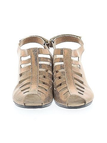 Munro American Abby Munro American Sandals (view 2)