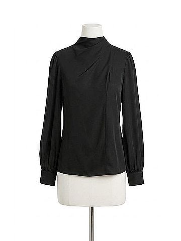 Astr Ivonne Top in Black (view 1)