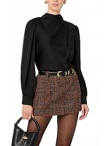 Astr Ivonne Top in Black (view 2)