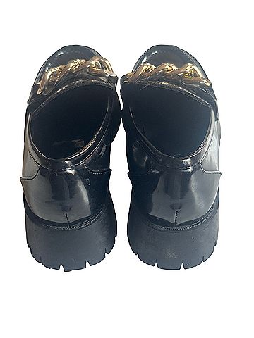 Guess Flats (view 2)