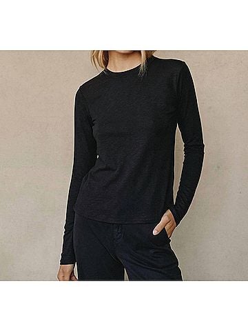 Bella Dahl Long Sleeve Crew Neck T-Shirt in Black (view 2)