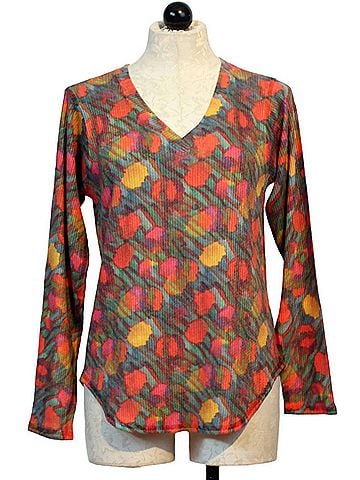 Nally & Millie Women's Ribbed Camo Floral V-Neck Top in Multicolor (view 2)