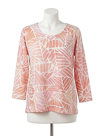 Nally & Millie Women's Geometric Print Top in Pink/White (view 1)