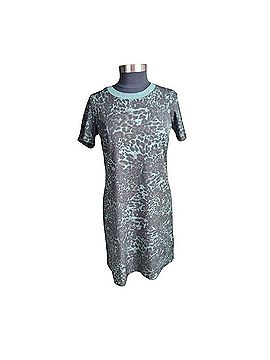 Lark & Ro Casual Dress (view 2)
