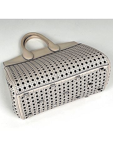 Salvatore Ferragamo Salvatore Ferragamo handbag, Studio SYUDIO Gancini 2-way perforated leather, ivory, H692, women's. (view 2)