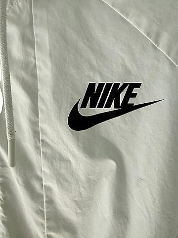 Nike Windbreaker (view 2)