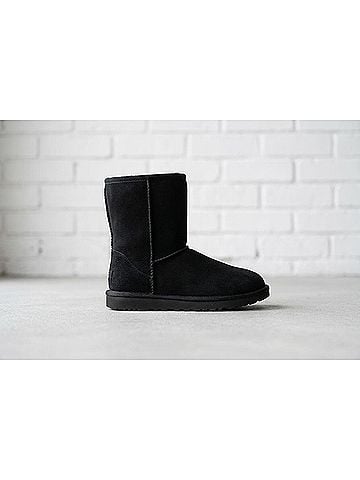 Ugg Kids Classic Ii Boot 1 Mo in Black (view 1)