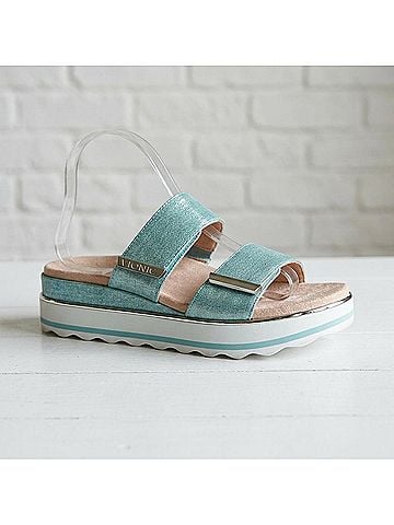 Vionic Women's Brandie Sandals in Aqua Linen (view 1)