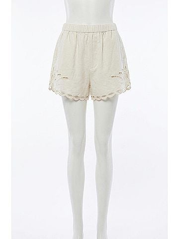 Astr Joellyn Pull-On Shorts in White (view 1)