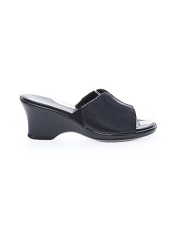 Munro American Munro American Heels (view 1)