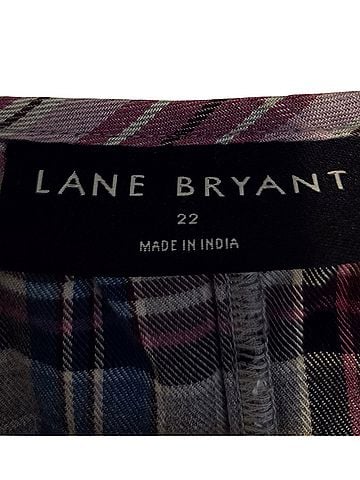 Lane Bryant Long Sleeve Button-Down Shirt (view 2)