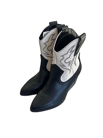 Kohl's Boots (view 2)
