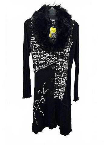 Keren Hart Women's Sweater Cardigan in Black (view 1)