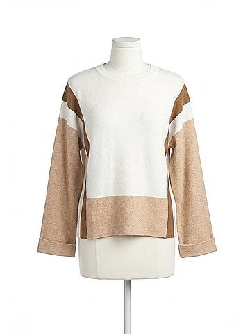 Papillon Color Blocked Sweater With Wide Sleeves in Cream (view 1)