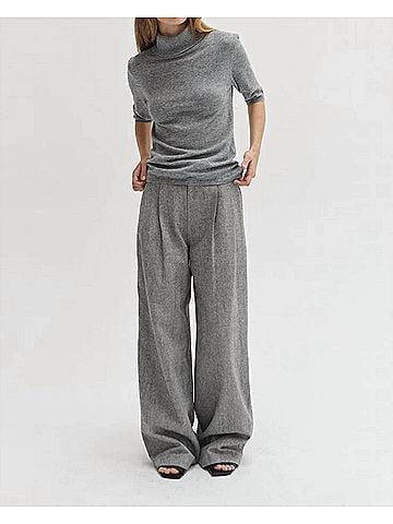 Crescent Half Sleeve Turtleneck Top in Heather Grey (view 2)