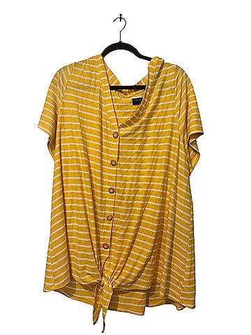 Lane Bryant Button-Down Shirt (view 1)