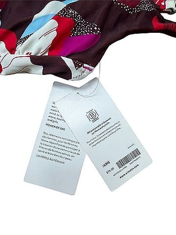 Athleta Square Nek Bra Cup Tankini Swimsuit Top (view 2)