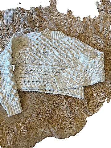 Forever 21 Pullover Sweater (view 2)