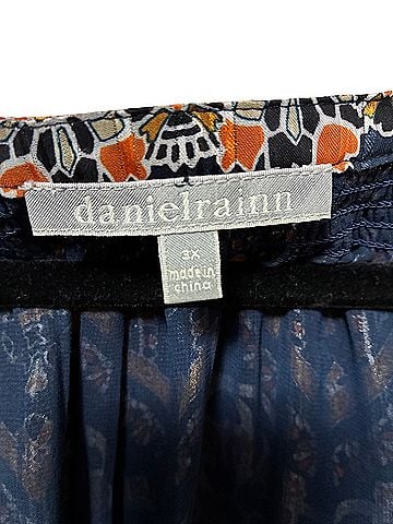 Daniel Rainn Long Sleeve Blouse (view 2)
