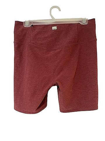 Vuori Clean Elevation Athletic Shorts (view 2)