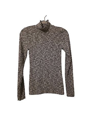 Abercrombie & Fitch Long Sleeve T-Shirt (view 1)