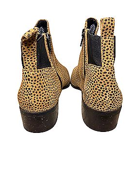 Crown Vintage Ankle Boots (view 2)
