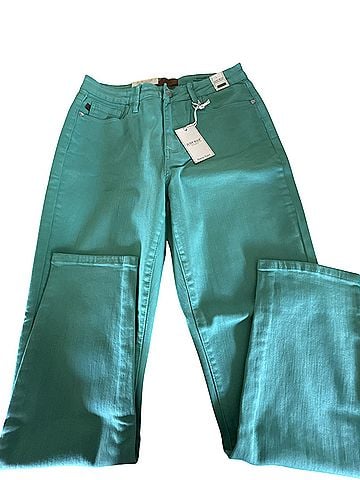 Judy Blue Jeans (view 1)