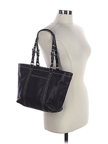 Coach Factory Coach Factory Leather Shoulder Bag (view 2)