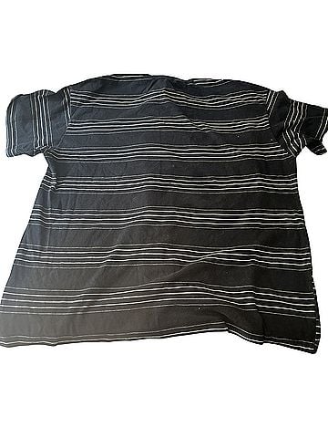 Nike The Nike Tee Short Sleeve T-Shirt (view 2)