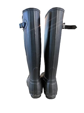 Hunter Original Tall Rain Rain Boots (view 2)