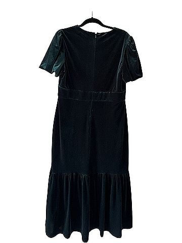 Gianni Bini Blair Velvet Fluted Hem Midi Emerald
Green Cocktail Dress (view 2)