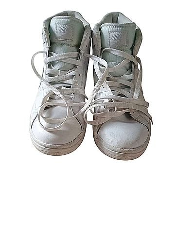 Nike Sneakers (view 2)