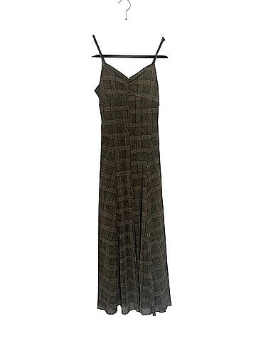 Urban Outfitters Casual Dress (view 1)