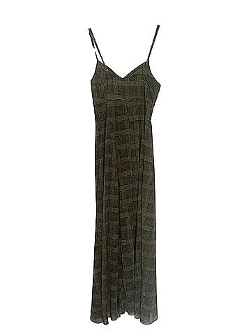 Urban Outfitters Casual Dress (view 2)