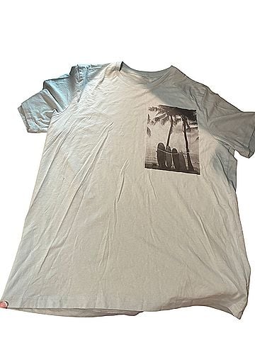 Old Navy Short Sleeve T-Shirt (view 1)