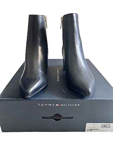 Tommy Hilfiger Tommy Hilfiger Boots (view 1)