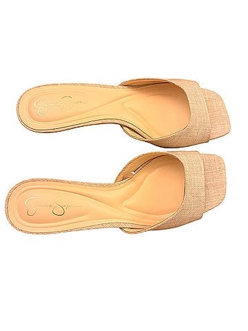 Jessica Simpson Cennet Heels (view 1)