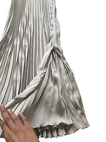 H&M Formal Skirt (view 2)