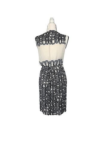 Diane von Furstenberg Casual Dress (view 2)