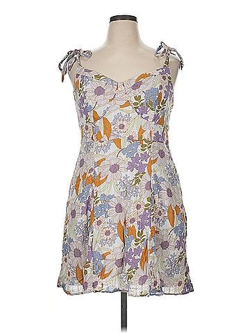 American Eagle Outfitters American Eagle Outfitters Casual Dress (view 1)